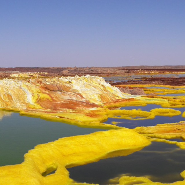 En ella se encuentra la puerta del infierno, uno los puntos más cálidos del planeta, el Desierto del Danakil.